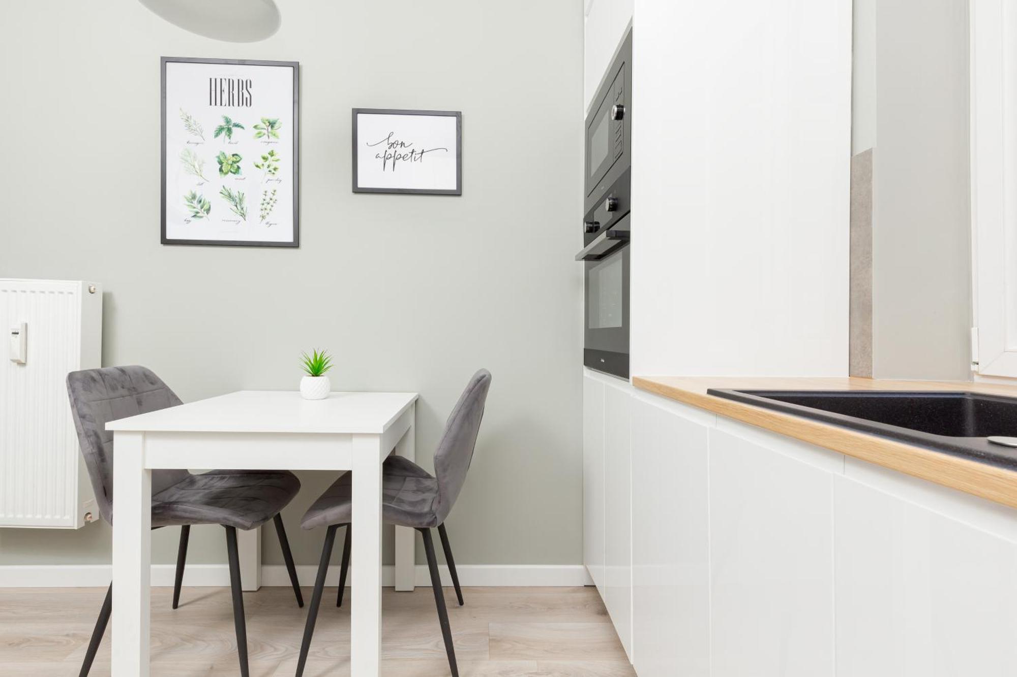 Central Apartment Emilii Plater By Noclegi Renters Warszawa Eksteriør bilde